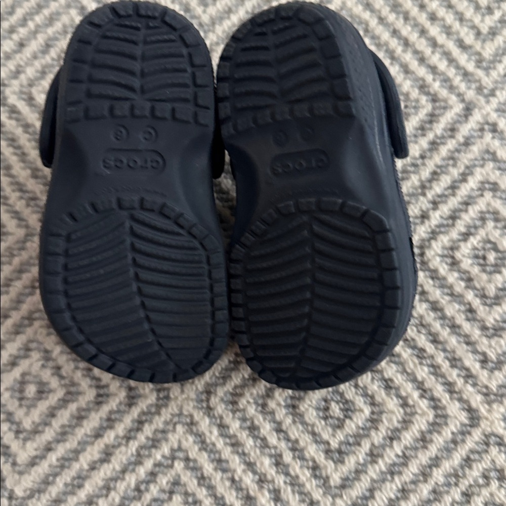 Crocs - Picture 2 of 2